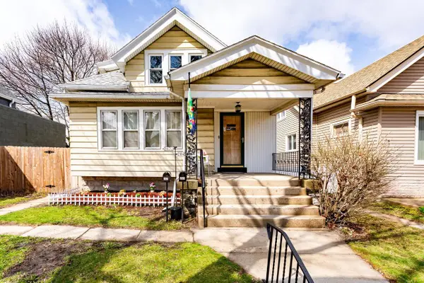 2069 S 71st STREET S #2071, West Allis, WI 53219