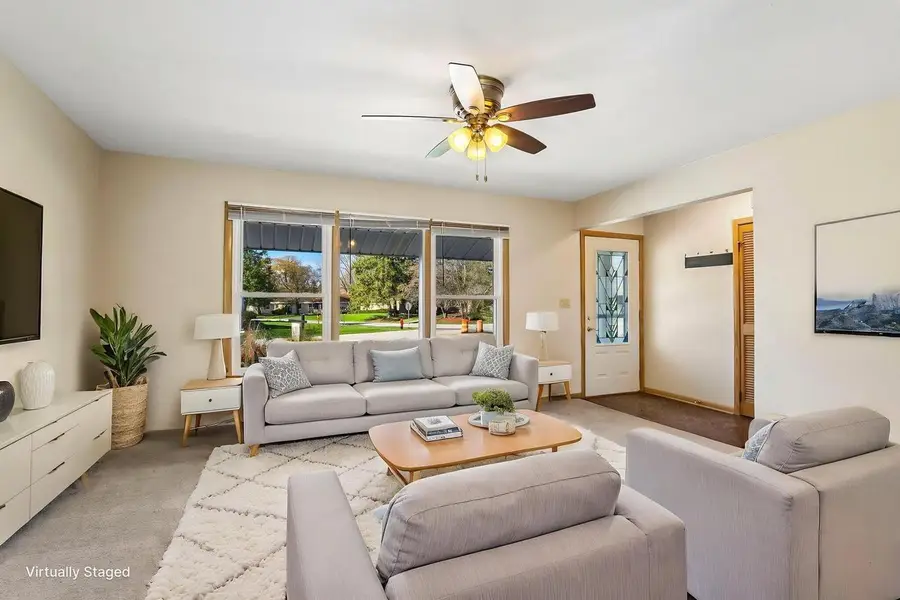 11424 W Copeland AVENUE, Hales Corners, WI 53130 - #3