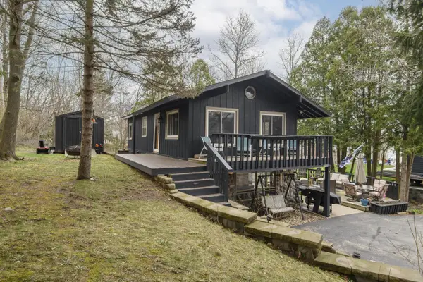 W5588 Wren STREET, Elkhorn, WI 53121