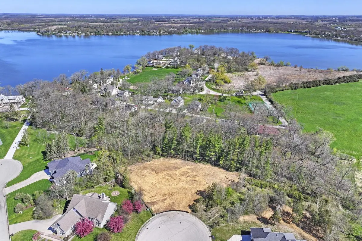 2914 OAKCREST DRIVE, Kansasville, WI 53139 - #1