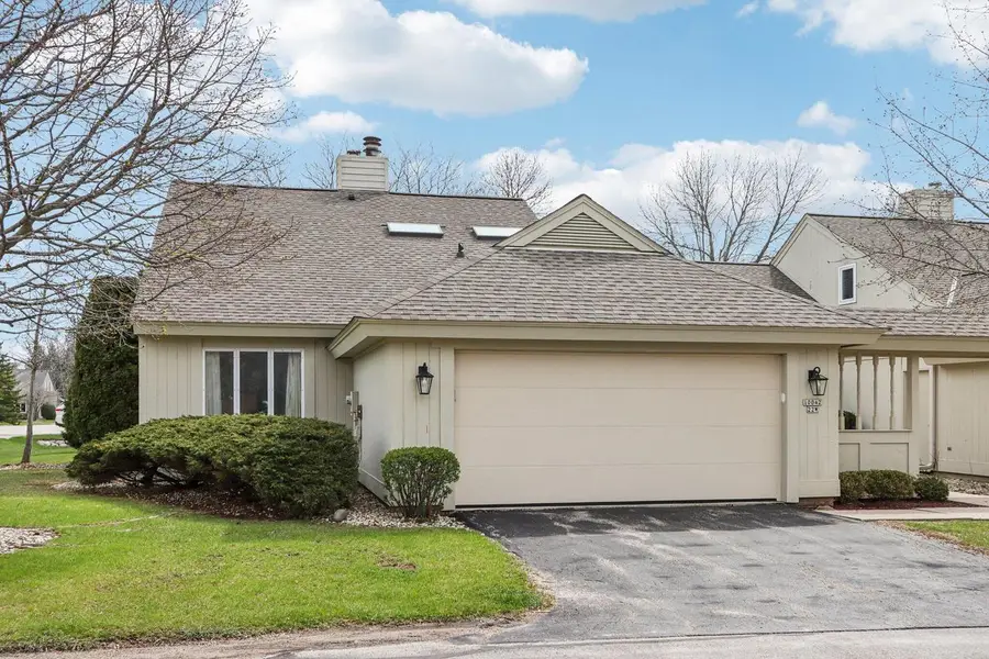 10042 N Holmes COURT, Mequon, WI 53092 - #3