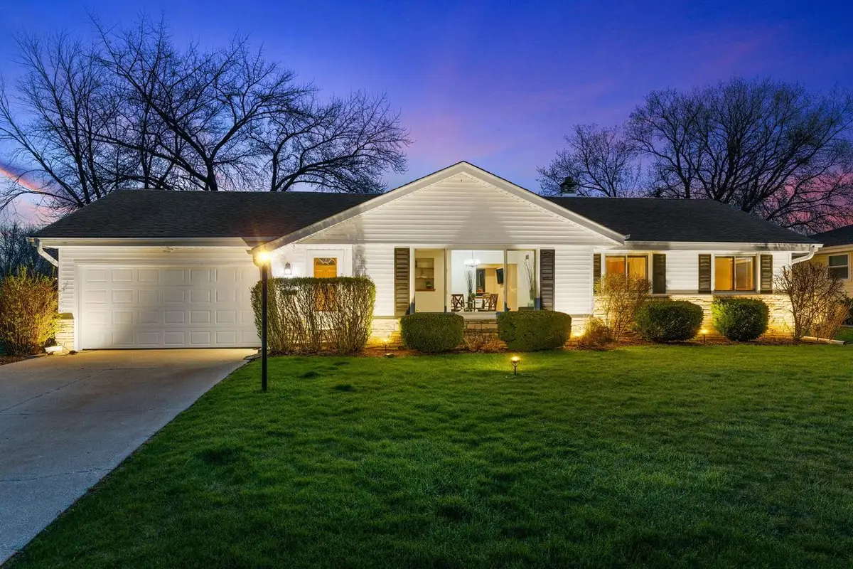 W174N9458 Joper ROAD, Menomonee Falls, WI 53051 - #1