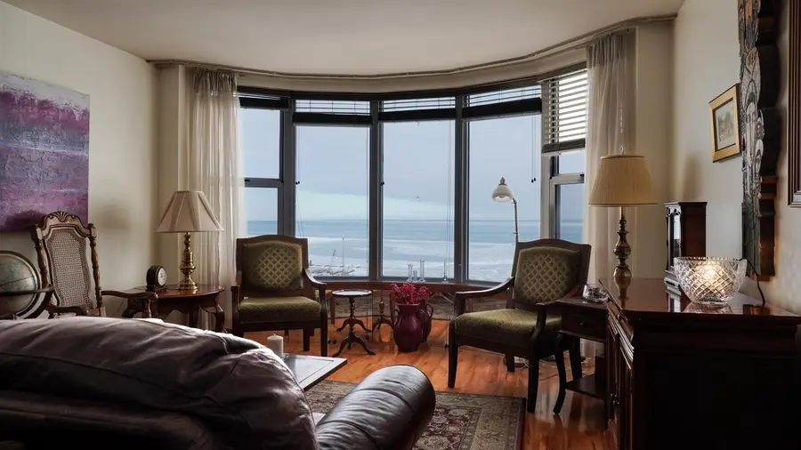 2525 S Shore DRIVE #22F, Milwaukee, WI 53207 - #2