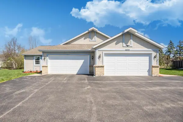 N48W14572 Hampton ROAD, Menomonee Falls, WI 53051