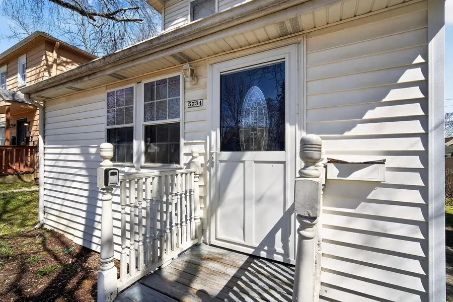 5734 N 37th STREET, Milwaukee, WI 53209 - #3