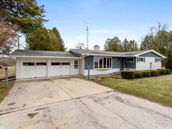 3917 County Highway Q, Manitowoc, WI 54220