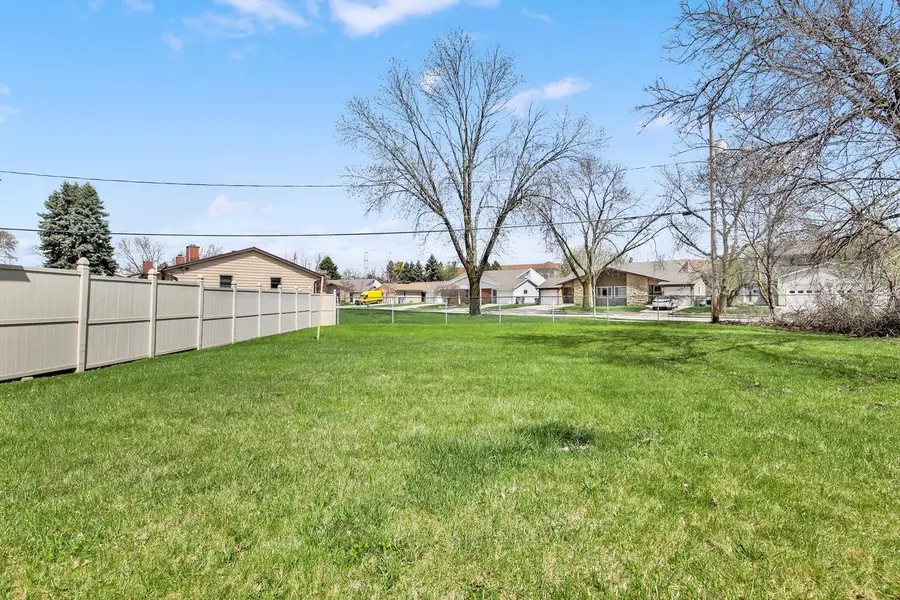 1504 W Leroy AVENUE, Milwaukee, WI 53221 - #2