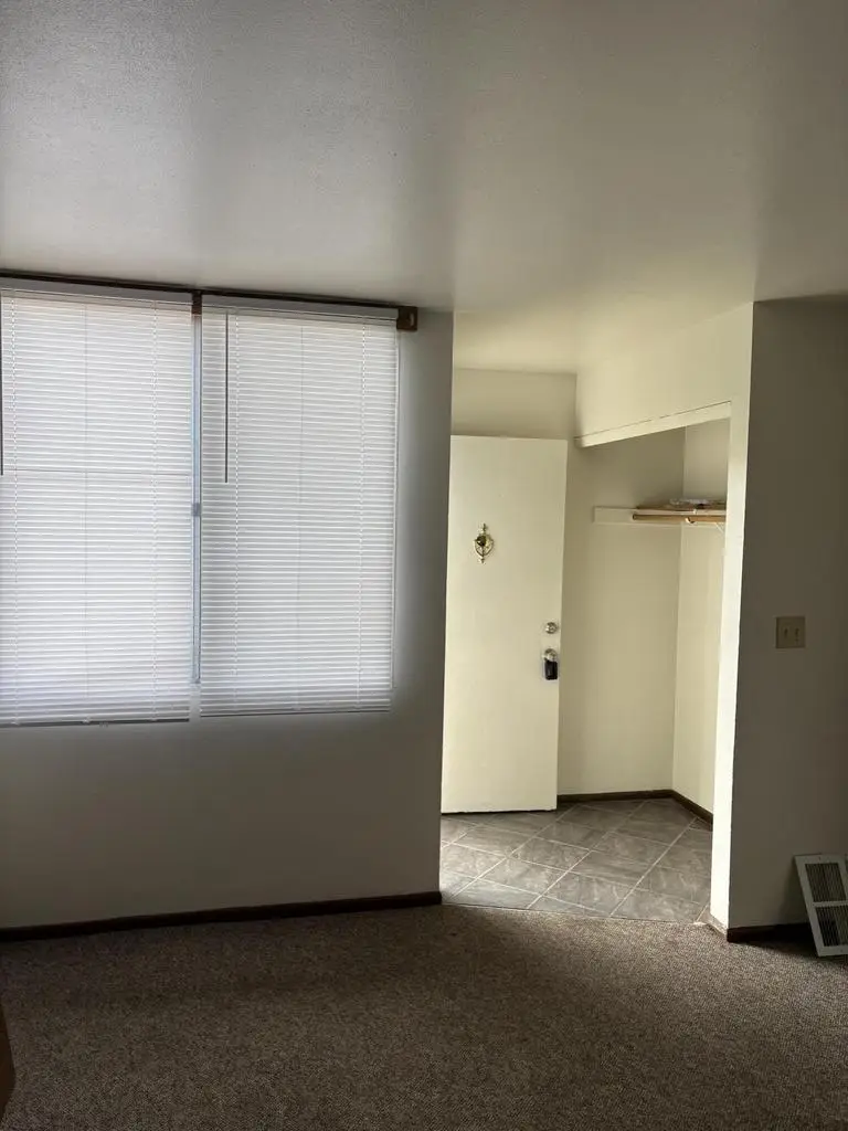 8931 N Swan ROAD #B, Milwaukee, WI 53224 - #3