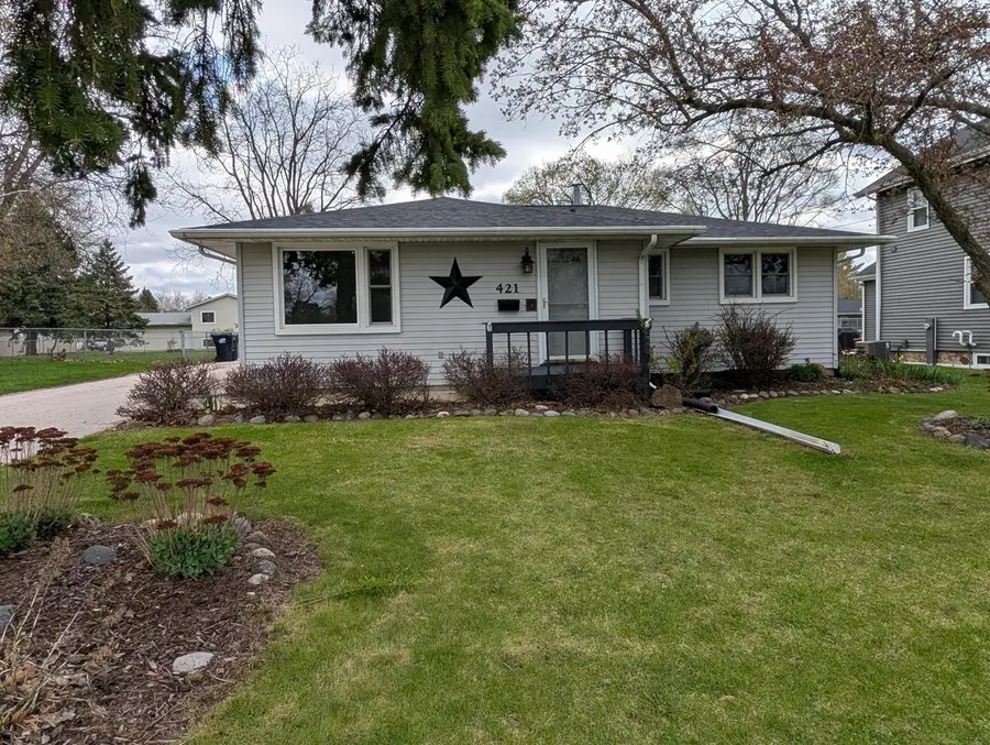 421 N Lincoln STREET, Elkhorn, WI 53121 - #3