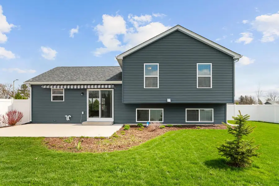 123 Spring DRIVE, Walworth, WI 53184 - #2