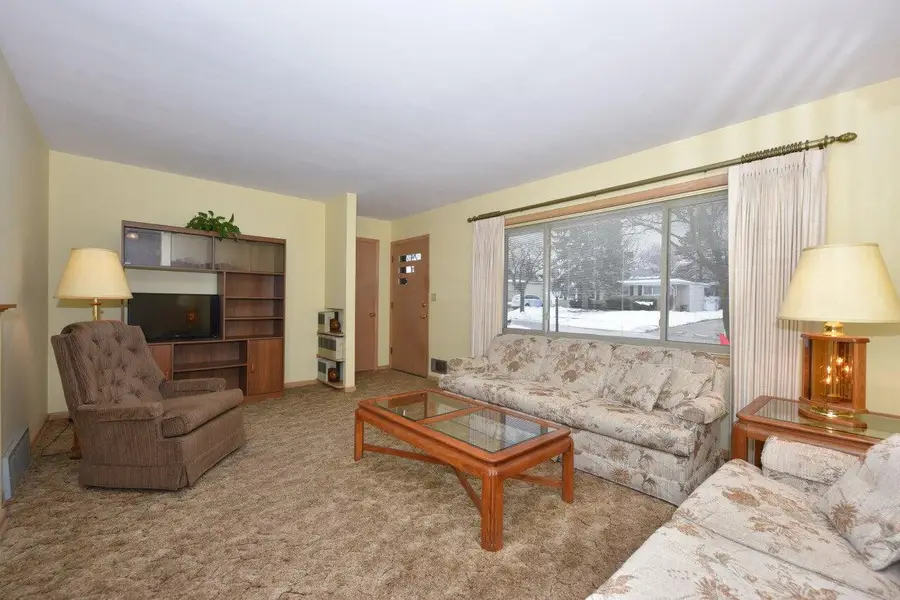 10828 W Stark STREET, Milwaukee, WI 53225 - #3