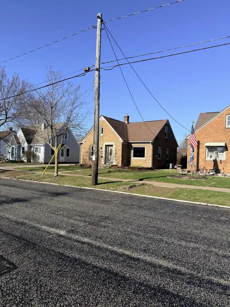 1608 S 16th STREET, Manitowoc, WI 54220 - #1