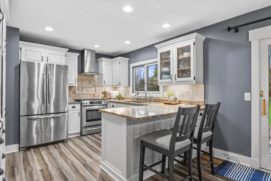 S74W24610 Windsor COURT, Waukesha, WI 53189 - #3