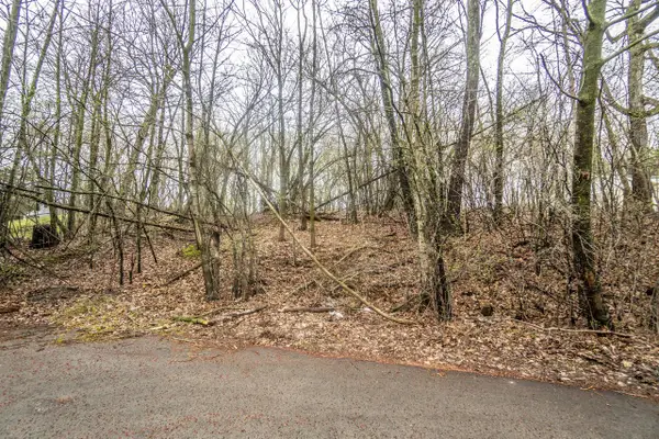 Lt1 THOMA PARK DRIVE, West Bend, WI 53095