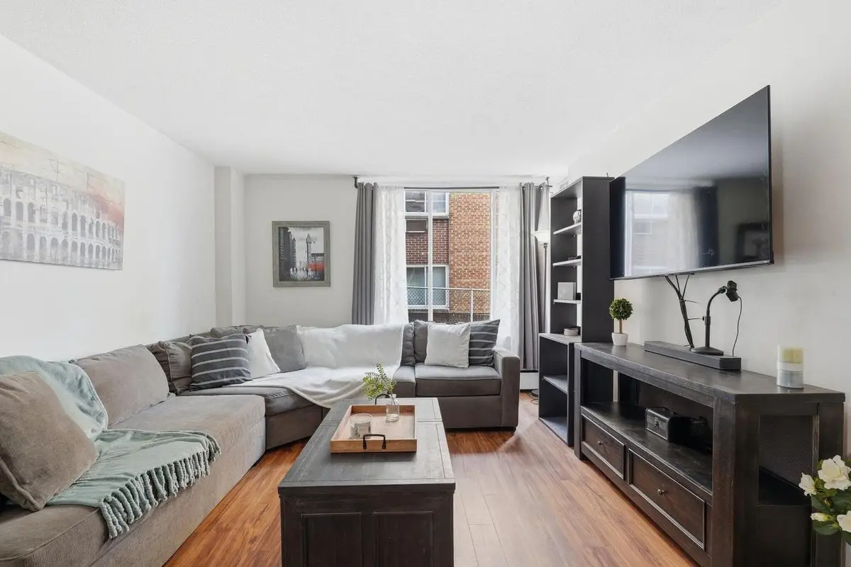 1409 N Prospect AVENUE #102, Milwaukee, WI 53202 - #1