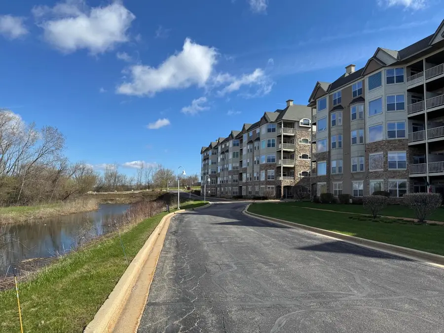 6995 S Riverwood BOULEVARD #S-B05, Franklin, WI 53132 - #2