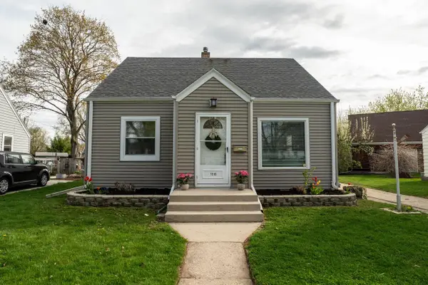 1516 Tripoli AVENUE, Milwaukee, WI 53207