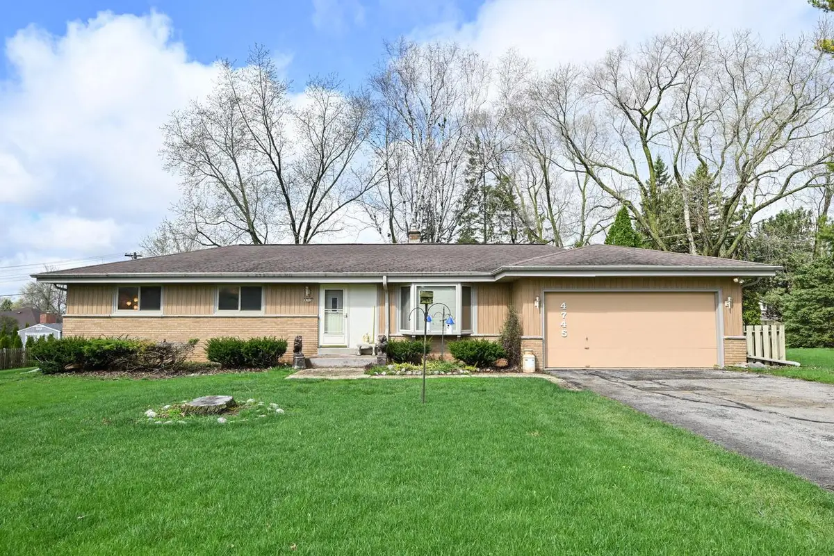 4745 Shasta DRIVE, Brookfield, WI 53045 - #1