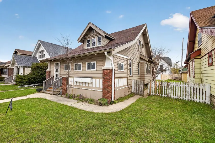 2930 N 38th STREET, Milwaukee, WI 53210 - #2