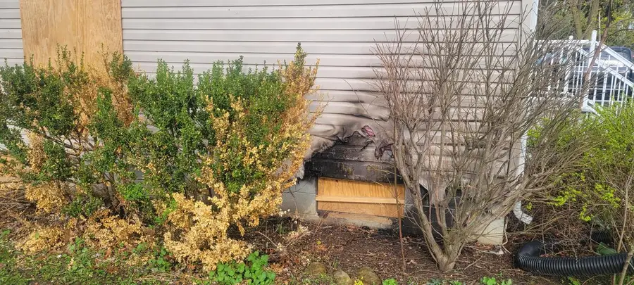 1390 W Greenview ROAD, Bloomfield, WI 53128 - #3