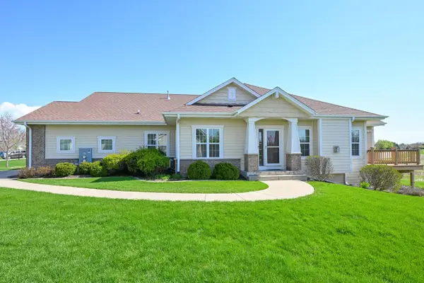 S70W15865 Princeton COURT, Muskego, WI 53150