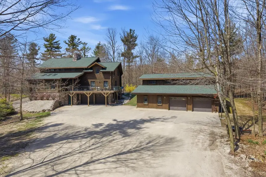 9020 Marken ROAD, Valders, WI 54245 - #2