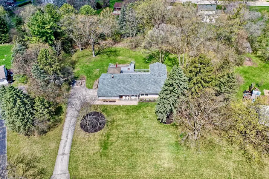 N8W27182 Jills DRIVE, Waukesha, WI 53188 - #2