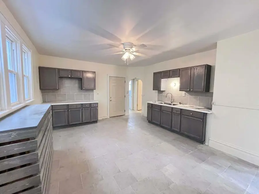 1823 W Becher St STREET W #1823A, Milwaukee, WI 53215 - #2