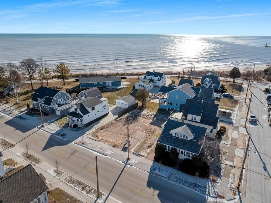 911 17TH STREET, Two Rivers, WI 54241 - #3