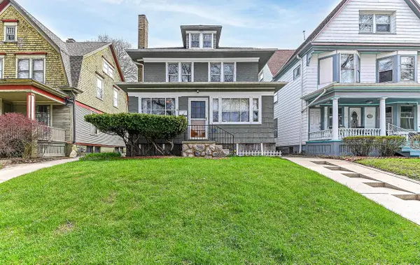 2742 N Downer AVENUE, Milwaukee, WI 53211