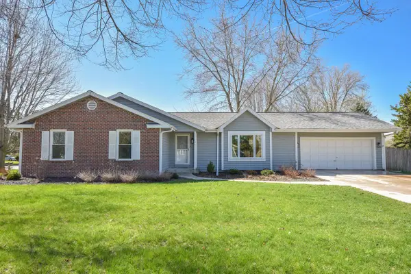 101 Friendship LANE, Saukville, WI 53080