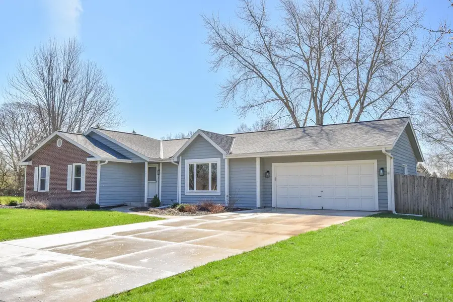 101 Friendship LANE, Saukville, WI 53080 - #2