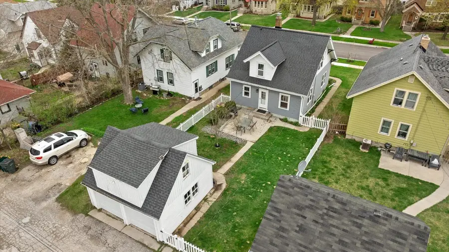 534 S 3rd AVENUE, West Bend, WI 53095 - #2