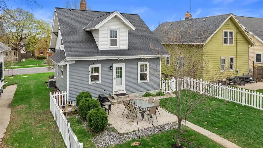 534 S 3rd AVENUE, West Bend, WI 53095 - #3