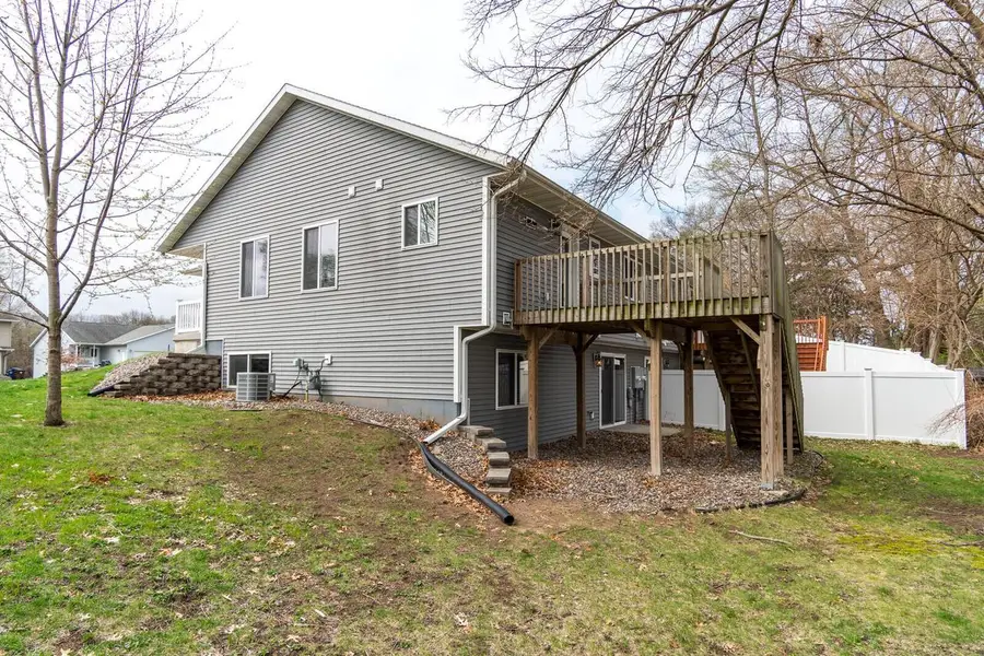 1025 Lincoln STREET, Onalaska, WI 54650 - #3