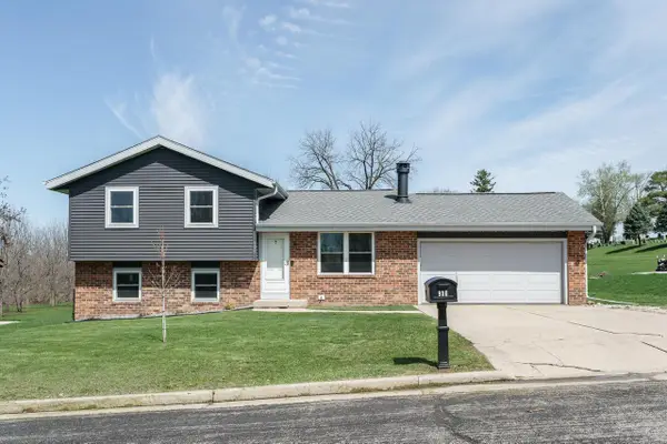 900 Hillside LANE, Watertown, WI 53098