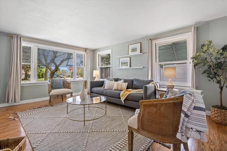 505 Pleasant View STREET, Wauwatosa, WI 53226 - #2