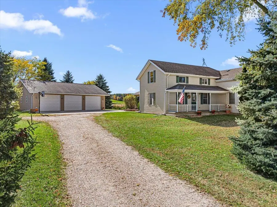 W5689 County Road W, Adell, WI 53001 - #2