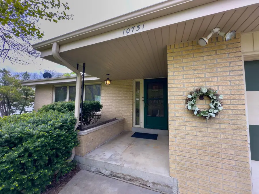 10731 Keefe AVENUE, Wauwatosa, WI 53222 - #2