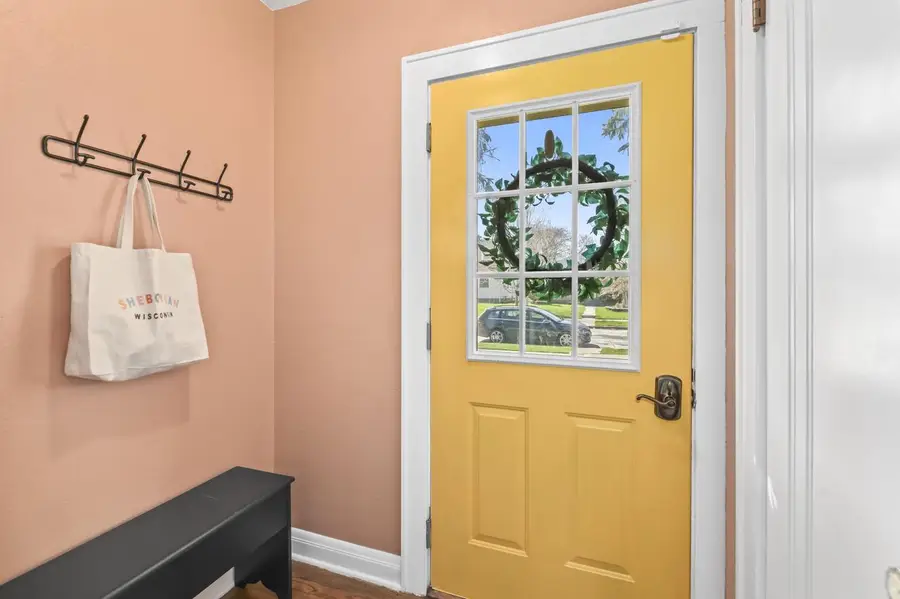 3050 N 77th STREET, Milwaukee, WI 53222 - #2