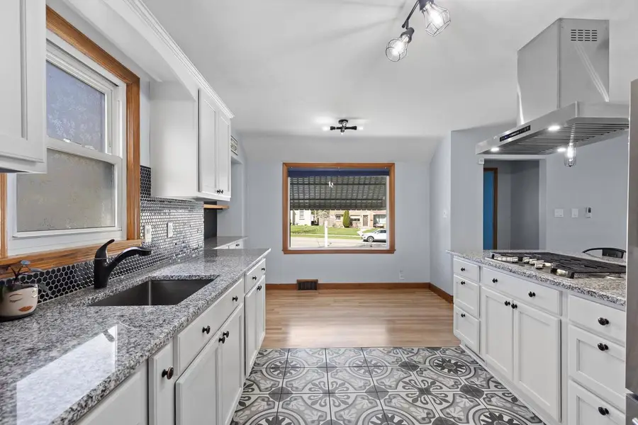 3254 S 35th STREET, Milwaukee, WI 53215 - #2