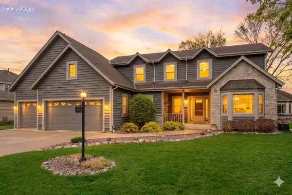 12355 Whitaker AVENUE, Greenfield, WI 53228