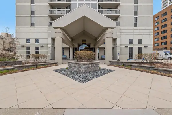 1660 N Prospect AVENUE #2806, Milwaukee, WI 53202