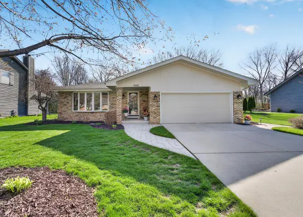 3445 E Elmwood DRIVE, Elmwood Park, WI 53405