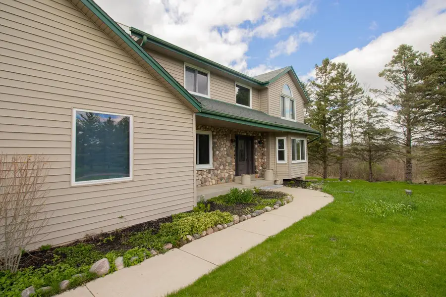 W204N4833 Lannon ROAD, Menomonee Falls, WI 53051 - #3