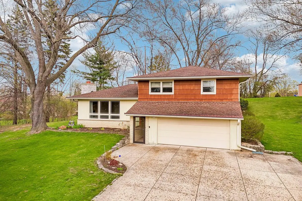 21715 Hillcrest DRIVE, Waukesha, WI 53186 - #1