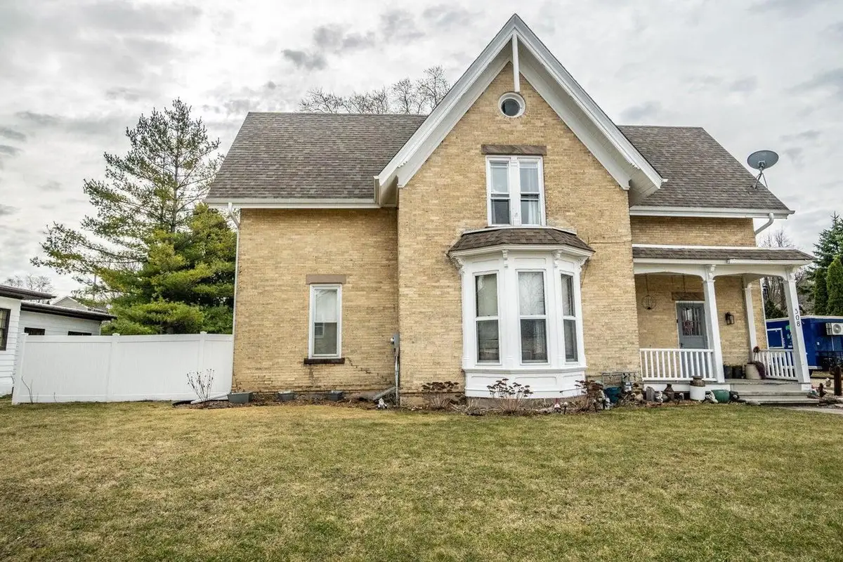 308 Kettle Moraine S DRIVE, Slinger, WI 53086 - #1