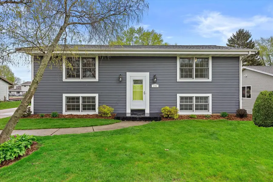 1254 Market PLACE, Waukesha, WI 53189 - #2