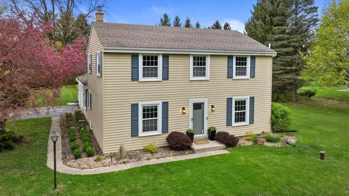10606 Robinwood COURT, Cedarburg, WI 53012 - #1