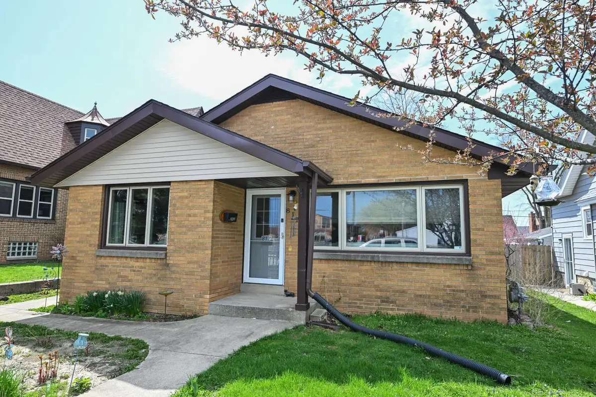 817 Montana AVENUE, South Milwaukee, WI 53172 - #1
